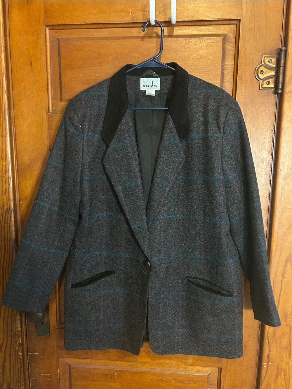 Vintage Women's Charcoal Plaid Wool Coat with Velvet Collar